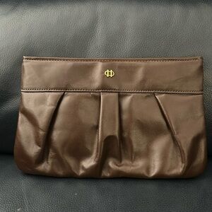 🏷️ Letisse Brown Leather Clutch Inside Zippered Side Pocket Zipper Top Closure